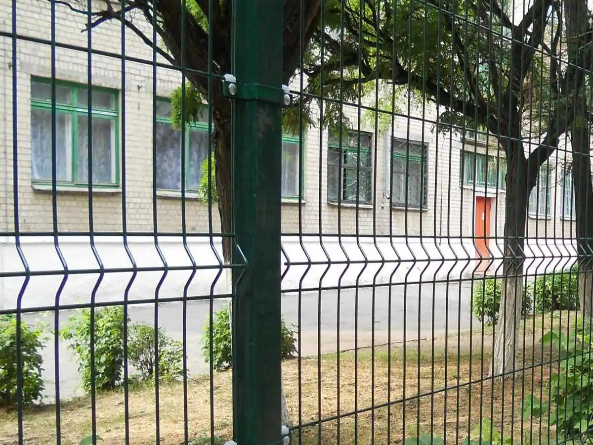 3D заборы для школы 90 метров высота 2,0м